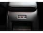 Volvo XC60 2.0 T6 Plug-in hybrid AWD Plus Black Edition | Luchtvering | Panoramadak | HU-Display | Trekhaak |