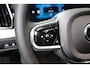 Volvo XC60 2.0 T6 Plug-in hybrid AWD Plus Black Edition | Luchtvering | Panoramadak | HU-Display | Trekhaak |