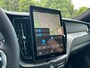 Volvo XC60 2.0 T6 Plug-in hybrid AWD Plus Black Edition | Luchtvering | Panoramadak | HU-Display | Trekhaak |