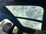 Volvo XC60 2.0 T6 Plug-in hybrid AWD Plus Black Edition | Luchtvering | Panoramadak | HU-Display | Trekhaak |