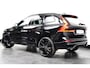 Volvo XC60 2.0 T6 Plug-in hybrid AWD Plus Black Edition | Luchtvering | Panoramadak | HU-Display | Trekhaak |