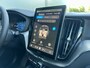 Volvo XC60 2.0 T6 Plug-in hybrid AWD Plus Black Edition | Luchtvering | Panoramadak | HU-Display | Trekhaak |