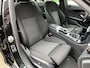 Mercedes-Benz C-klasse 180 Airco Cruise controle Elektrische voorstoelen Telefoonverbinding Navigatiesysteem 5-Persoons Stuurwielbediening Zeer netjes!!