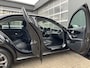 Mercedes-Benz C-klasse 180 Airco Cruise controle Elektrische voorstoelen Telefoonverbinding Navigatiesysteem 5-Persoons Stuurwielbediening Zeer netjes!!