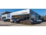 Volvo XC60 T6 Recharge AWD Core Bright - Panorama/schuifdak - IntelliSafe Assist & Surround - Parkeercamera achter - Verwarmde voorstoelen, stuur & achterbank - Parkeersensoren voor & achter - Draadloze tel. lader - Extra getint glas - Inklapbare trekhaak - 18' LMV