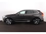 Volvo XC60 T6 Recharge AWD Core Bright - Panorama/schuifdak - IntelliSafe Assist & Surround - Parkeercamera achter - Verwarmde voorstoelen, stuur & achterbank - Parkeersensoren voor & achter - Draadloze tel. lader - Extra getint glas - Inklapbare trekhaak - 18' LMV