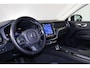 Volvo XC60 T6 Recharge AWD Core Bright - Panorama/schuifdak - IntelliSafe Assist & Surround - Parkeercamera achter - Verwarmde voorstoelen, stuur & achterbank - Parkeersensoren voor & achter - Draadloze tel. lader - Extra getint glas - Inklapbare trekhaak - 18' LMV