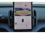 Volvo EX30 Extended Range Plus 69 kWh - Adaptive Cruise Control - Harman/Kardon audio - Parkeercamera achter - Verwarmde voorstoelen & stuur - Parkeersensoren voor & achter - Extra getint glas - 19' LMV