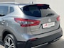 Nissan Qashqai 1.3 DIG-T N-Connecta / Dealer onderhouden / Panorama dak / 1.500 kg trekgewicht / Navigatie / Camera 360° / Apple Carplay Android / Stoelverwarming / 18" LM wielen & All Season banden /
