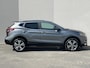 Nissan Qashqai 1.3 DIG-T N-Connecta / Dealer onderhouden / Panorama dak / 1.500 kg trekgewicht / Navigatie / Camera 360° / Apple Carplay Android / Stoelverwarming / 18" LM wielen & All Season banden /