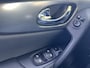 Nissan Qashqai 1.3 DIG-T N-Connecta / Dealer onderhouden / Panorama dak / 1.500 kg trekgewicht / Navigatie / Camera 360° / Apple Carplay Android / Stoelverwarming / 18" LM wielen & All Season banden /