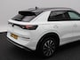 Volkswagen T-Roc 1.5 eTsi 115 Pk Life First Edition | Stoel/Stuurverwarming | Adaptive cruise | Camera | Navigatie | CarPlay | 17 Inch | 9.218 Km !!