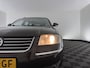 Volkswagen Passat Variant 1.6 Athene *AIRCO | CRUISE | PDC | COMFORTSEATS | TOWBAR | RADIO-CD | 15''ALU*