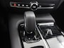 Volvo V60 2.0 T8 Plug-in hybrid AWD Ultra Dark | Panoramadak | Lederen Interieur | Stoelverwarming voor + achter | Apple CarPlay/Android Auto | HUD | Navigatie | 360 Camera | DAB | Adaptieve Cruise Control | Ele. kofferdeksel | Ele. verstelbare stoelen + Geheugen | Harman/Kardon Audio |