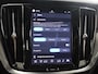 Volvo V60 2.0 T8 Plug-in hybrid AWD Ultra Dark | Panoramadak | Lederen Interieur | Stoelverwarming voor + achter | Apple CarPlay/Android Auto | HUD | Navigatie | 360 Camera | DAB | Adaptieve Cruise Control | Ele. kofferdeksel | Ele. verstelbare stoelen + Geheugen | Harman/Kardon Audio |
