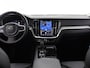 Volvo V60 2.0 T8 Plug-in hybrid AWD Ultra Dark | Panoramadak | Lederen Interieur | Stoelverwarming voor + achter | Apple CarPlay/Android Auto | HUD | Navigatie | 360 Camera | DAB | Adaptieve Cruise Control | Ele. kofferdeksel | Ele. verstelbare stoelen + Geheugen | Harman/Kardon Audio |