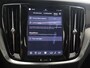 Volvo V60 2.0 T8 Plug-in hybrid AWD Ultra Dark | Panoramadak | Lederen Interieur | Stoelverwarming voor + achter | Apple CarPlay/Android Auto | HUD | Navigatie | 360 Camera | DAB | Adaptieve Cruise Control | Ele. kofferdeksel | Ele. verstelbare stoelen + Geheugen | Harman/Kardon Audio |