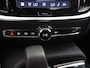 Volvo V60 2.0 T8 Plug-in hybrid AWD Ultra Dark | Panoramadak | Lederen Interieur | Stoelverwarming voor + achter | Apple CarPlay/Android Auto | HUD | Navigatie | 360 Camera | DAB | Adaptieve Cruise Control | Ele. kofferdeksel | Ele. verstelbare stoelen + Geheugen | Harman/Kardon Audio |