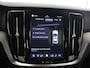 Volvo V60 2.0 T8 Plug-in hybrid AWD Ultra Dark | Panoramadak | Lederen Interieur | Stoelverwarming voor + achter | Apple CarPlay/Android Auto | HUD | Navigatie | 360 Camera | DAB | Adaptieve Cruise Control | Ele. kofferdeksel | Ele. verstelbare stoelen + Geheugen | Harman/Kardon Audio |