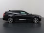 Volvo V60 2.0 T8 Plug-in hybrid AWD Ultra Dark | Panoramadak | Lederen Interieur | Stoelverwarming voor + achter | Apple CarPlay/Android Auto | HUD | Navigatie | 360 Camera | DAB | Adaptieve Cruise Control | Ele. kofferdeksel | Ele. verstelbare stoelen + Geheugen | Harman/Kardon Audio |