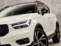 Volvo XC40 1.5 T5 Recharge Inscription 252Pk Automaat (PANORAMADAK, APPLE CARPLAY, MEMORY SEAT, LEDER, 360 CAMERA, SPORTSTOELEN, STUUR/STOELVERWARMING, GETINT GLAS, ELEK ACHTERKLEP, NIEUWE APK, NIEUWSTAAT)