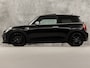 MINI Cooper 3-deurs 1.5 Chili Automaat 136Pk (PANORAMADAK, GROOT NAVI, LEDER, UNION JACK ACHTERLICHTEN, STOELVERWARMING, SPORTSTOELEN, GETINT GLAS, PARKEERSENSOREN, NIEUWSTAAT)