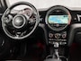 MINI Cooper 3-deurs 1.5 Chili Automaat 136Pk (PANORAMADAK, GROOT NAVI, LEDER, UNION JACK ACHTERLICHTEN, STOELVERWARMING, SPORTSTOELEN, GETINT GLAS, PARKEERSENSOREN, NIEUWSTAAT)