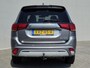 Mitsubishi Outlander 2.4 PHEV Instyle / Elektrische achterklep / Trekgewicht 1500 kg / Rondomzicht camera / Trekhaak afneembaar / Adaptief cruise control / Glazen schuif- en kanteldak / Keyless Entry/Start / Stuur-& Stoelverwarming /
