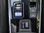 Mitsubishi Outlander 2.4 PHEV Instyle / Elektrische achterklep / Trekgewicht 1500 kg / Rondomzicht camera / Trekhaak afneembaar / Adaptief cruise control / Glazen schuif- en kanteldak / Keyless Entry/Start / Stuur-& Stoelverwarming /