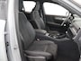 Volvo EX40 Single Motor Extended Range Ultra Black Ed. 82 kWh | SOH 97% | Trekhaak | Harman/Kardon | Panoramadak | warmtepomp | 360 camera | Apple Carplay/Android Auto | LED | Cruise control adaptief |