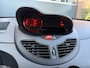 Renault Twingo 1.2-16V Dynamique Rip Curl 75 PK !! / bj.2009 / kleur: blauw / NAP met 121196 km.en APK tot 06/2027 / Airco / etc.
