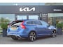 Volvo V60 2.0 T4 Business Sport Automaat | Trekhaak | Dodehoek Detectie | Climate + Cruise Control | R-Design |