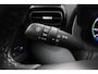 Toyota Yaris Cross 1.5 Hybrid Dynamic | Trekhaak | Dodehoek detectie | Stoel-/stuurverwarming | Apple Carplay / Android Auto | Parkeersensoren voor/achter | Keyless | Adaptive Cruise | Clima | Full LED | 17 inch