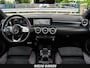 Mercedes-Benz A-klasse 180 d AMG Night Edition | Panoramadak | Sfeerverlichting | Widescreen | Camera | LED | Stoelverwarming | 18" | Dealeronderhouden