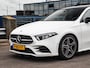 Mercedes-Benz A-klasse 180 d AMG Night Edition | Panoramadak | Sfeerverlichting | Widescreen | Camera | LED | Stoelverwarming | 18" | Dealeronderhouden