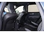 Volvo XC60 T6 Plug-in hybrid AWD Plus Black Edition IntelliSafe Assist & Surround - Panorama/schuifdak - Harman/Kardon audio - Head up display - Parkeercamera achter - Verwarmde voorstoelen, stuur & achterbank - Parkeersensoren voor & achter - Elektr. bedienb. voorstoelen met geheugen - Draadloze tel. lader - Extra getint glas - 21' LMV