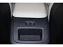 Volvo XC60 Recharge T8 AWD Inscription - Panorama/schuifdak - Luchtvering - IntelliSafe Assist - Bowers & Wilkens audio - Adaptieve LED koplampen - 360 graden camera - Verwarmde voorstoelen & stuur - Parkeersensoren voor & achter - Elektr. bedienb. voorstoelen met geheugen - Heads up display - Extra getint glas - Inklapbare trekhaak - 20' LMV