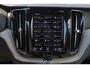 Volvo XC60 Recharge T8 AWD Inscription - Panorama/schuifdak - Luchtvering - IntelliSafe Assist - Bowers & Wilkens audio - Adaptieve LED koplampen - 360 graden camera - Verwarmde voorstoelen & stuur - Parkeersensoren voor & achter - Elektr. bedienb. voorstoelen met geheugen - Heads up display - Extra getint glas - Inklapbare trekhaak - 20' LMV