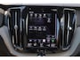 Volvo XC60 Recharge T8 AWD Inscription - Panorama/schuifdak - Luchtvering - IntelliSafe Assist - Bowers & Wilkens audio - Adaptieve LED koplampen - 360 graden camera - Verwarmde voorstoelen & stuur - Parkeersensoren voor & achter - Elektr. bedienb. voorstoelen met geheugen - Heads up display - Extra getint glas - Inklapbare trekhaak - 20' LMV