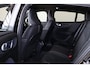 Volvo C40 Recharge Twin Ultimate 78 kWh - Panoramadak - Intellisafe Assist & Surround - 360º Camera - Elektr. bedienbare voorstoelen links met geheugen - Verwarmbare voorstoelen & stuurwiel - Parkeersensoren voor & achter - Warmtepomp - 20" Wielen