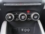 Renault Captur E-Tech Plug-in Hybrid 160 Intens | Trekhaak | Parkeercamera | Groot Navi |