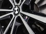 BMW 3-Serie Touring 320i High Executive | Groene wrap | M-Pakket | Panoramadak | Sportstoelen | Lederen Interieur | Adaptieve Cruise Control | Ele. verstelbare stoelen + geheugen | Camera | Stoelverwarming | Adaptief Onderstel | HUD | Trekhaak | Ele. kofferdeksel |