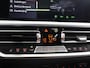 BMW 3-Serie Touring 320i High Executive | Groene wrap | M-Pakket | Panoramadak | Sportstoelen | Lederen Interieur | Adaptieve Cruise Control | Ele. verstelbare stoelen + geheugen | Camera | Stoelverwarming | Adaptief Onderstel | HUD | Trekhaak | Ele. kofferdeksel |