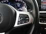 BMW 3-Serie Touring 320i High Executive | Groene wrap | M-Pakket | Panoramadak | Sportstoelen | Lederen Interieur | Adaptieve Cruise Control | Ele. verstelbare stoelen + geheugen | Camera | Stoelverwarming | Adaptief Onderstel | HUD | Trekhaak | Ele. kofferdeksel |