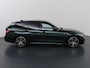 BMW 3-Serie Touring 320i High Executive | Groene wrap | M-Pakket | Panoramadak | Sportstoelen | Lederen Interieur | Adaptieve Cruise Control | Ele. verstelbare stoelen + geheugen | Camera | Stoelverwarming | Adaptief Onderstel | HUD | Trekhaak | Ele. kofferdeksel |