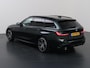 BMW 3-Serie Touring 320i High Executive | Groene wrap | M-Pakket | Panoramadak | Sportstoelen | Lederen Interieur | Adaptieve Cruise Control | Ele. verstelbare stoelen + geheugen | Camera | Stoelverwarming | Adaptief Onderstel | HUD | Trekhaak | Ele. kofferdeksel |