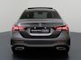 Mercedes-Benz A-klasse 250 e AMG Line | Night | Panoramadak | Trekhaak | Multibeam | Apple carplay | Stoelverwarming | Sfeerverlichting |