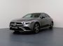 Mercedes-Benz A-klasse 250 e AMG Line | Night | Panoramadak | Trekhaak | Multibeam | Apple carplay | Stoelverwarming | Sfeerverlichting |