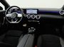 Mercedes-Benz A-klasse 250 e AMG Line | Night | Panoramadak | Trekhaak | Multibeam | Apple carplay | Stoelverwarming | Sfeerverlichting |