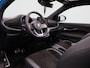 Abarth 500c Fiat Abarth Scorpionissima 42 kWh | Navigatiesysteem | Parkeersensoren voor + achter | Camera | Stoelverwarming | Lichtmetalen velgen 18" |
